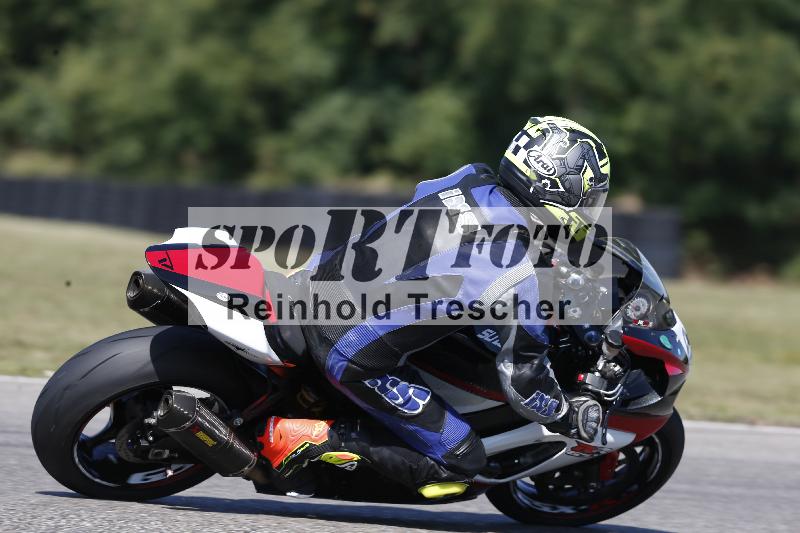 /Archiv-2025/49 26.08.2025 Cornu Master School ADR/blau-bleu/43